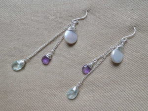 Detachable drops in aquamarine, amethyst and coin pearls